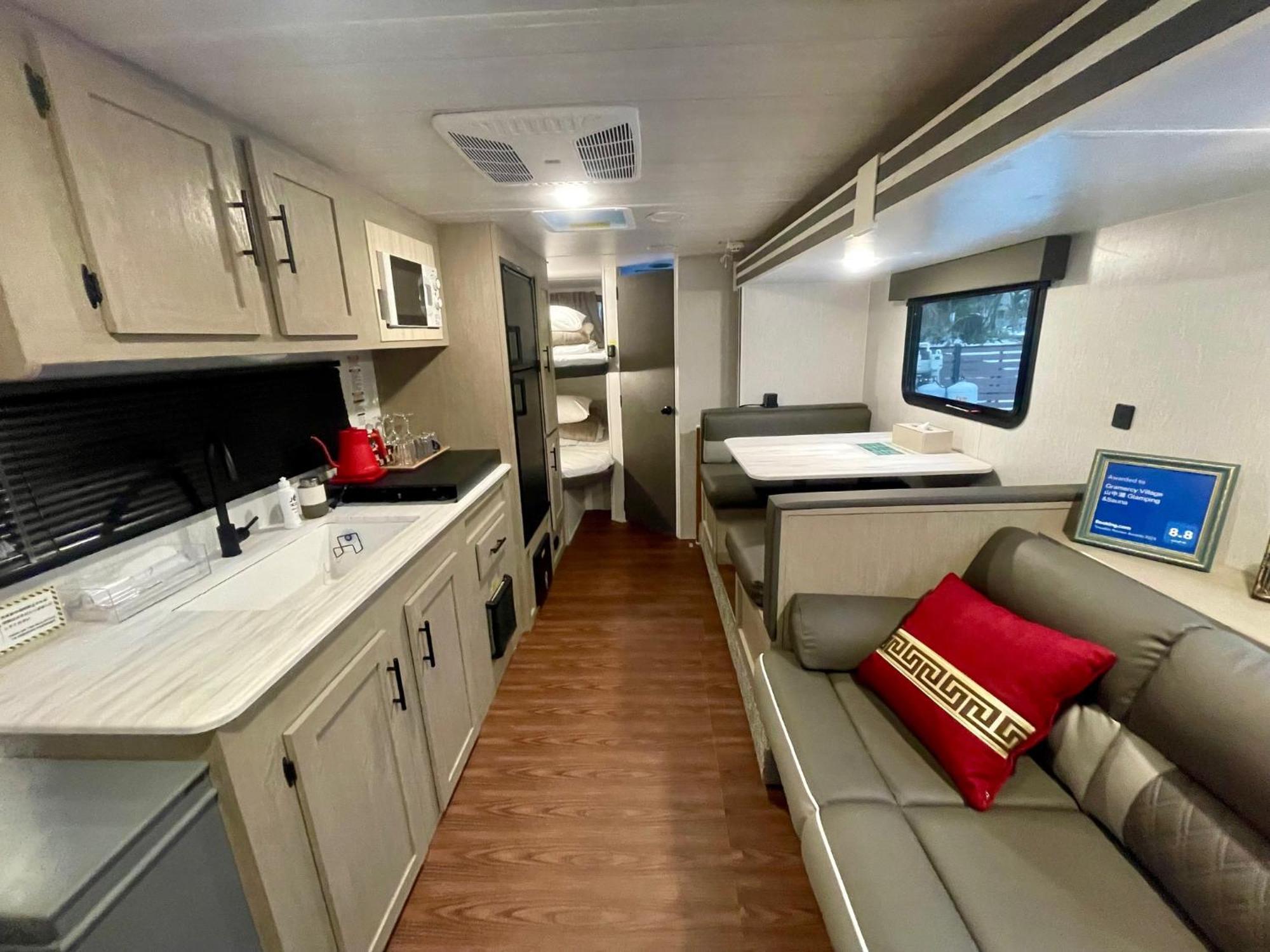 Gramercy Village 山中湖 Glamping &Sauna ยามานากะโกะ ภายนอก รูปภาพ