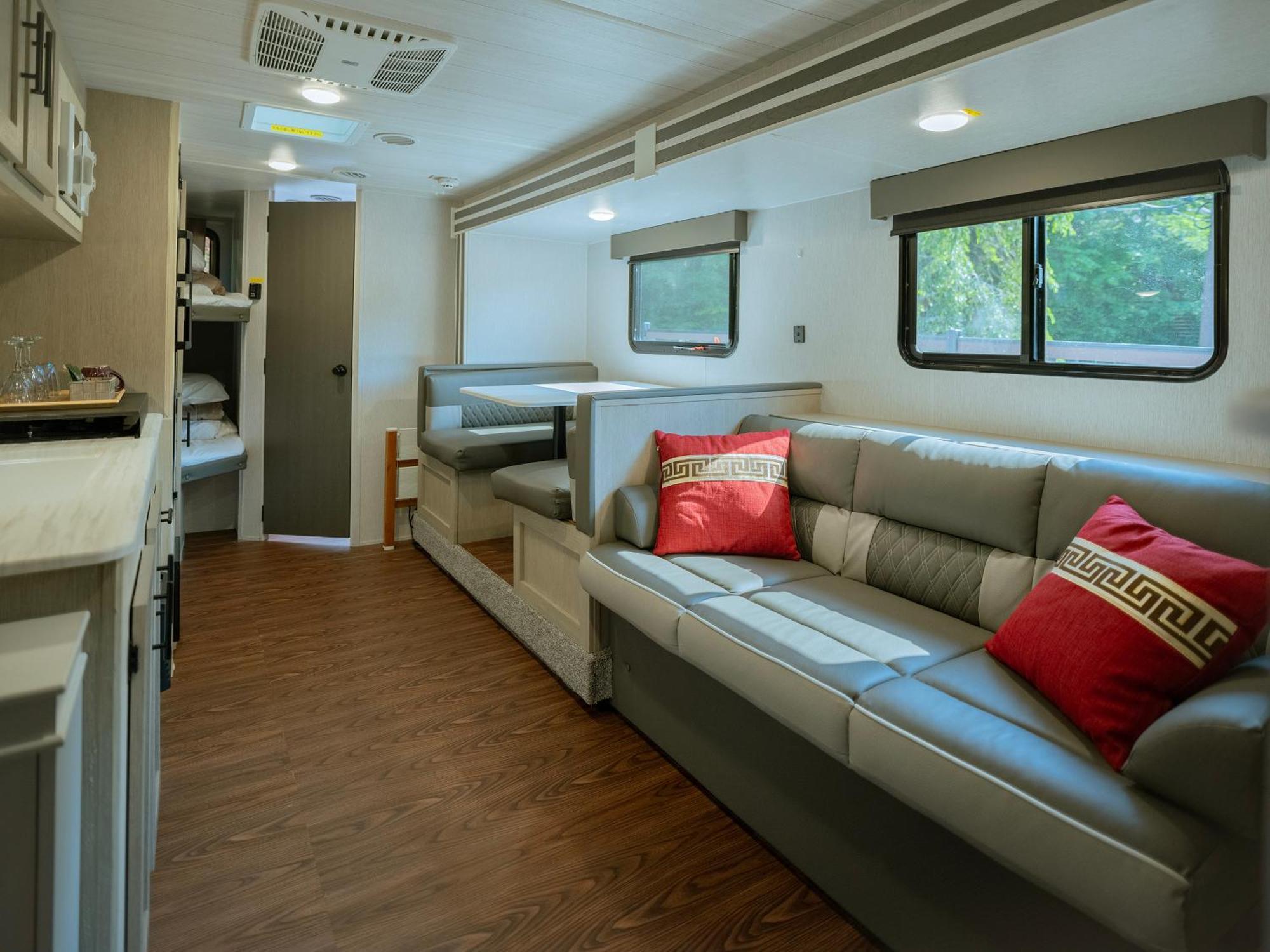 Gramercy Village 山中湖 Glamping &Sauna ยามานากะโกะ ภายนอก รูปภาพ