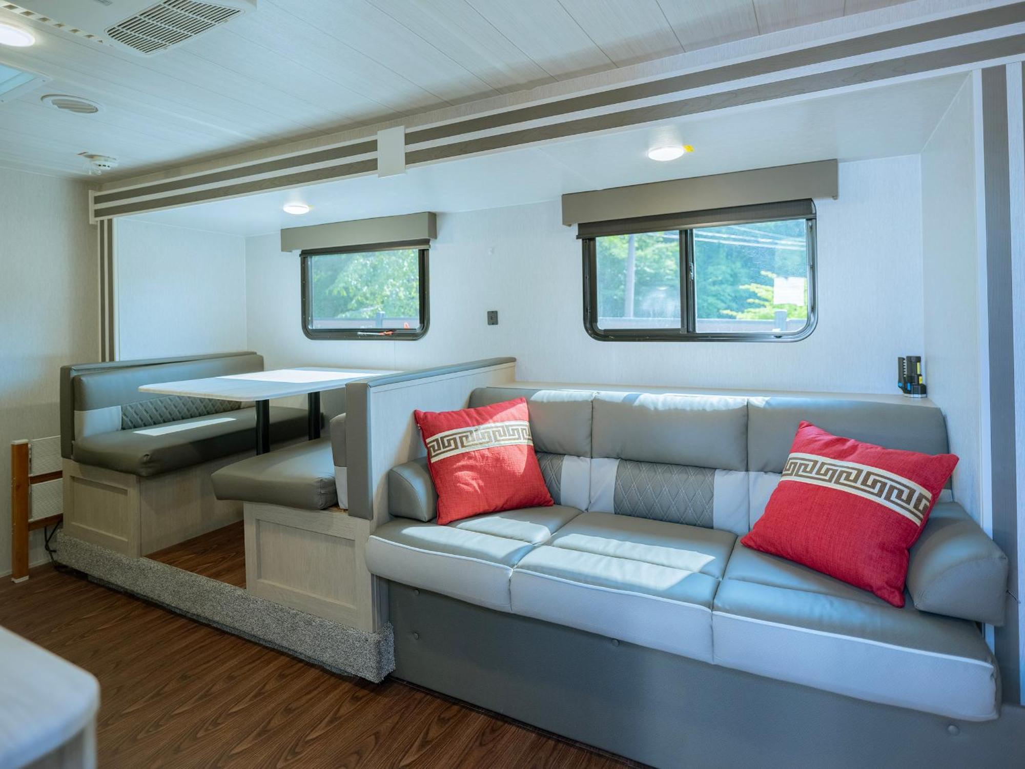 Gramercy Village 山中湖 Glamping &Sauna ยามานากะโกะ ภายนอก รูปภาพ